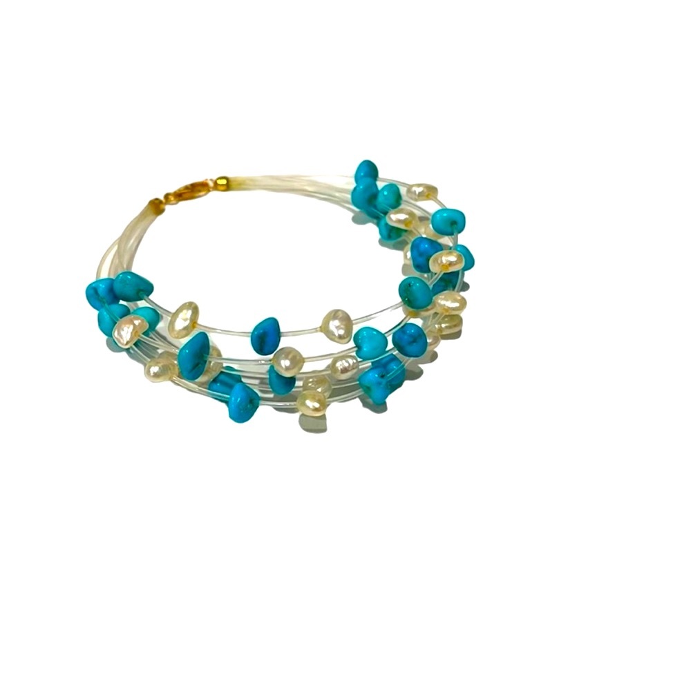 Turquoise and freshwater pearl on wire bracelet. NEW